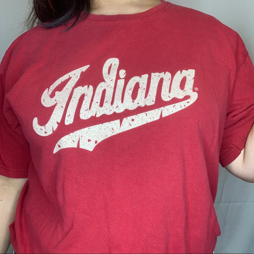 OVERSIZED INDIANA TEE 📕 - Picture 2 of 2